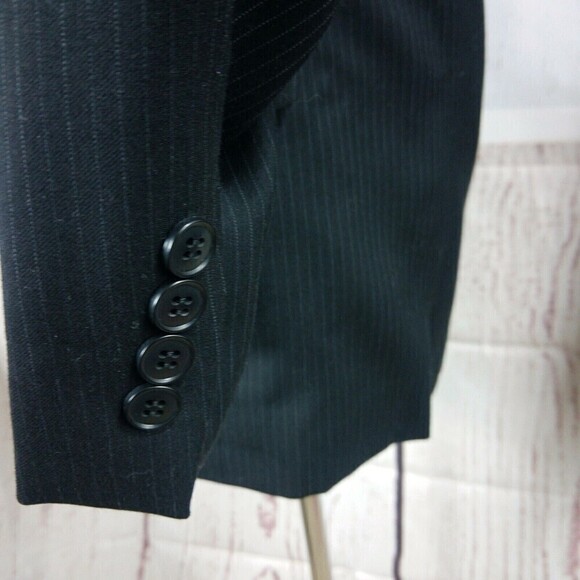 Axcess A Claiborne Company 42S Wool 2 Button Black Pinstripe 2pc Suit 34x30 FF - Picture 4 of 9